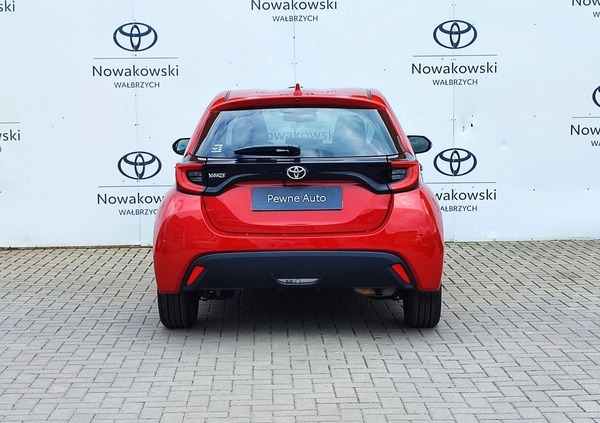 Toyota Yaris cena 89900 przebieg: 7378, rok produkcji 2023 z Wałbrzych małe 277